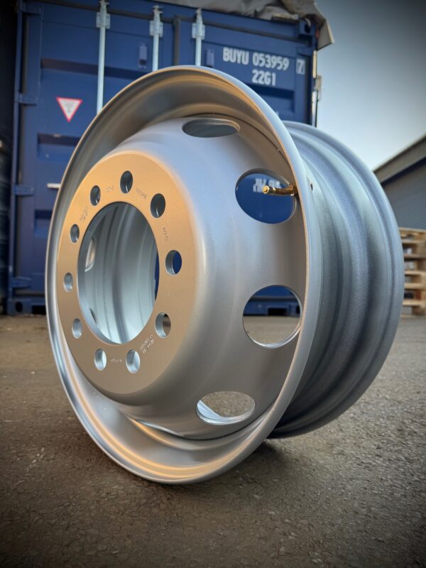 7.50x19.5 10 Stud Premium Heavy Duty Twin Fitment Trailer Wheel