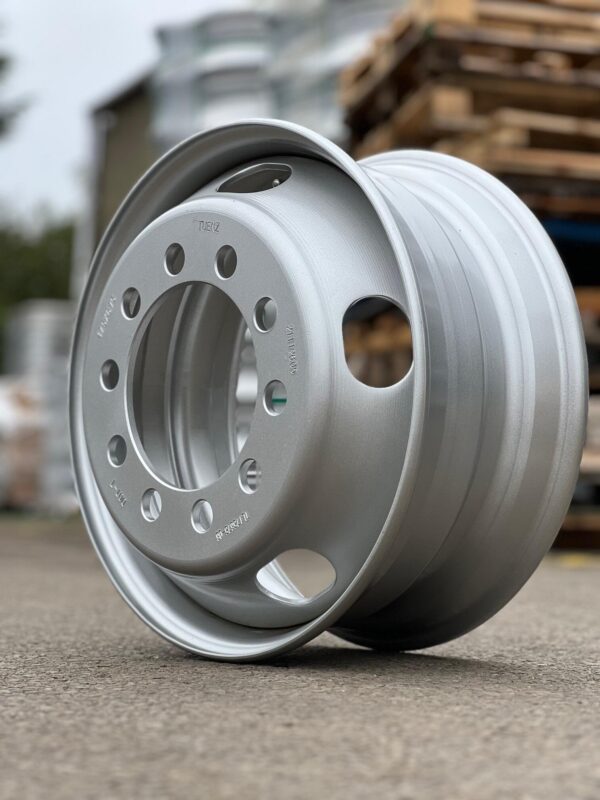 7.50x19.5 10 Stud Twin Fitment Trailer Wheel