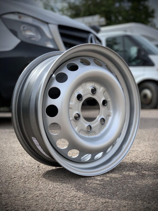 Merc Sprinter / VW Crafter 6.5Jx16 6 Stud single type wheel