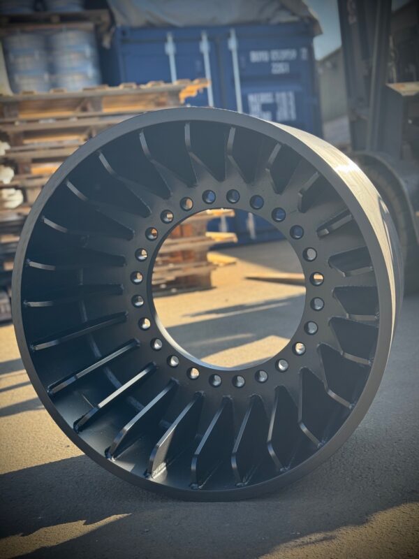 445x770 24 stud Super Heavy Duty Raniero Forklift Wheel