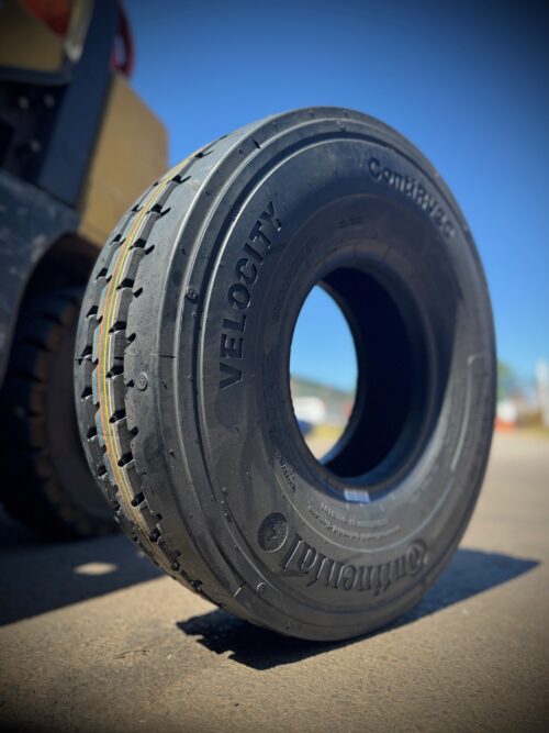 6.50-R10 Continental RV20