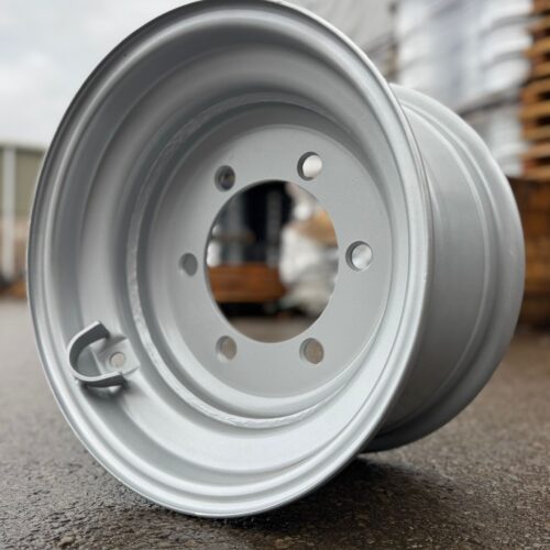 9.00x15.3 6 stud Farm/Agri Trailer Wheel