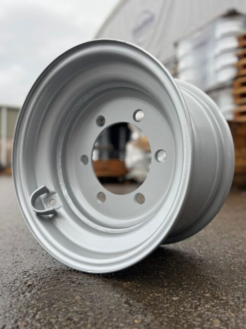 9.00x15.3 6 stud Farm/Agri Trailer Wheel